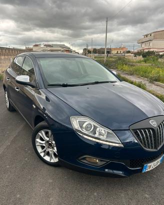 Lancia delta 1.6 mjt