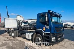 IVECO AD260S40 CABINA CORTA A TELAIO