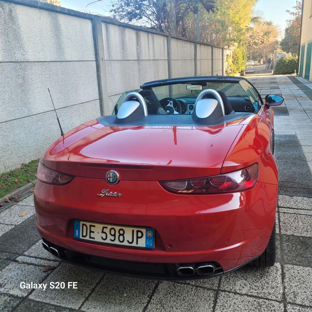 Alfa Romeo Spider 2006 photo 5
