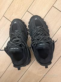 balenciaga track