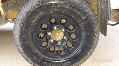 Cerchi raggio 15 per fuoristrada Nissan e Mitsubis