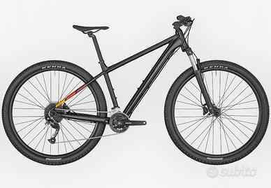 BERGAMONT REVOX 4 BLACK