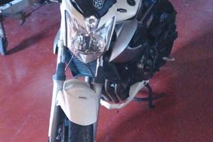 Yamaha XJ 600 - 2011