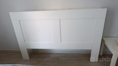 testiera letto con mensole laterali 