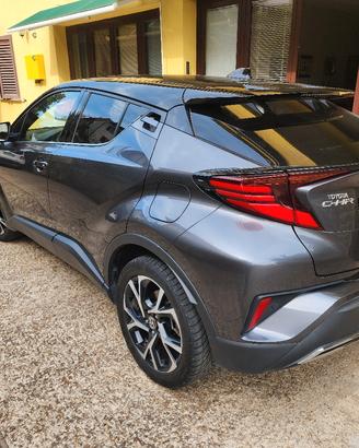 toyota chr 2.0 hybrid 
