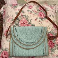 Borsa a tracolla turchese in raffia