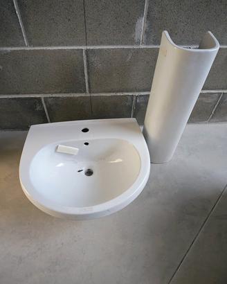 due lavabi con colonna ceramica