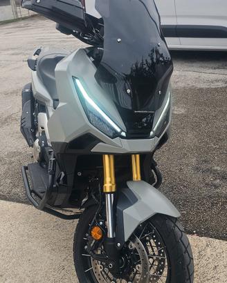 Honda xadv 750