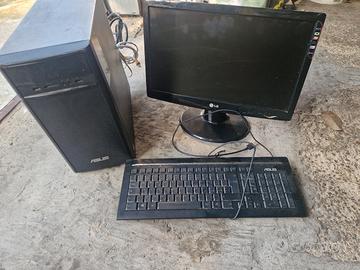 PC Desktop ASUS (Uso base) + Monitor LG + Tastiera