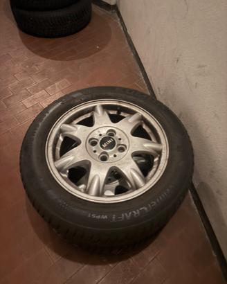 Gomme su cerchi in lega mini