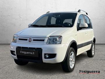 FIAT Panda 1.3 MJT 16V DPF 4x4 Climbing