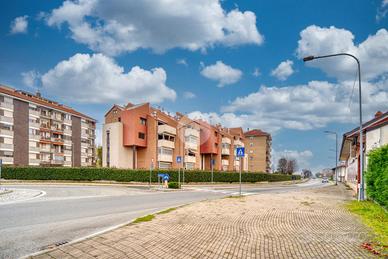 4 LOCALI A PIOSSASCO