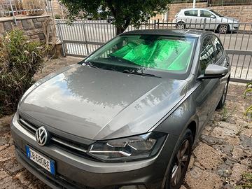 Volkswagen Polo 1.0 80 cv