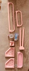 Accessori rosa per bagno