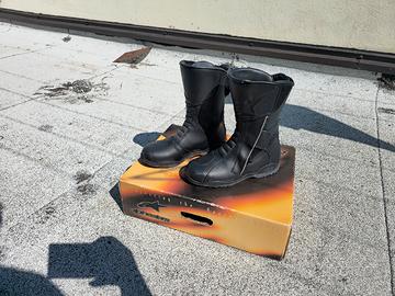 alpinestars taglia 39 