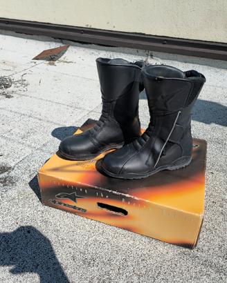 alpinestars taglia 39 