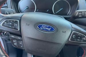 FORD ECOSPORT ST-LINE BLACK EDITION 