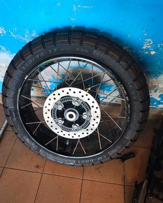 GK125 RUOTA POSTERIORE + GOMMA ZONTES 125 – SOLO 1