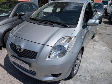 TOYOTA Yaris 1.0 5 porte Sol solo km 60000