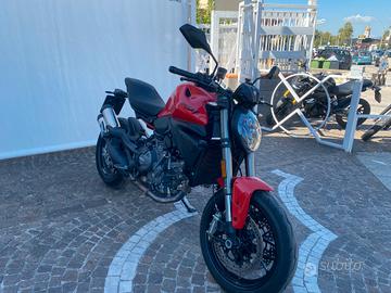 Ducati Monster 890 - 2026