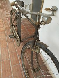 bicicletta con freni a bacchetta 