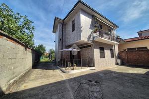 CASA INDIPENDENTE A RONCELLO