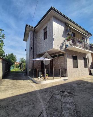 CASA INDIPENDENTE A RONCELLO