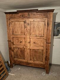 Armadio in massello fine ‘800 restaurato