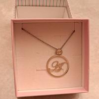 Collana con lettera "A" in argento