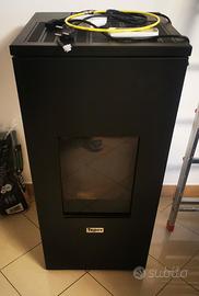 stufa pellet tepor futura 11c da 12 kw