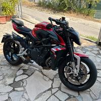 Mv Agusta Brutale 1000 Rs con kit Mv Corse