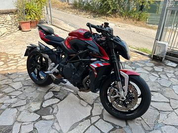 Mv Agusta Brutale 1000 Rs con kit Mv Corse