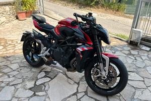 Mv Agusta Brutale 1000 Rs con kit Mv Corse