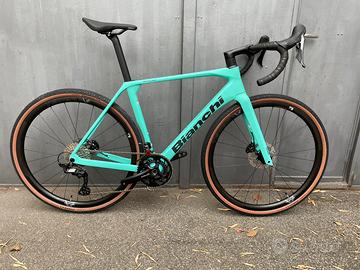 Bianchi Impulso Pro GRX 820 2x12