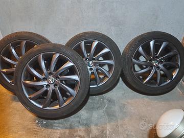  Alfa Romeo Giulietta 225/45 R17 
