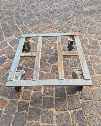 Carrello per vasi da fiori