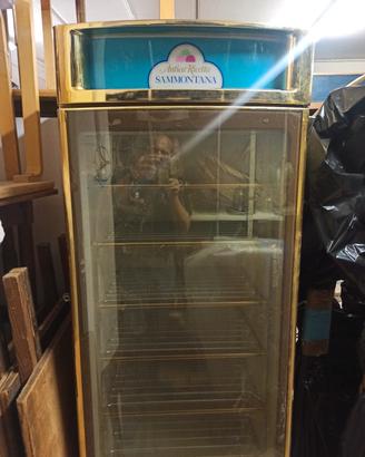 FRIGO Verticale a vetrina