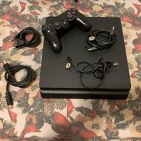 Playstation 4 + 1 controller (foto 3=5€)