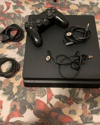 Playstation 4 + 1 controller (foto 3=5€)