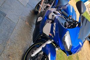 moto Yamaha r6