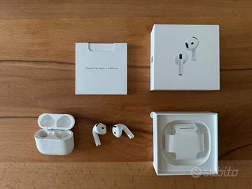AirPods 4 con cancellazione attiva del rumore