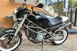 Ducati Monster 900 - 2001 i.e