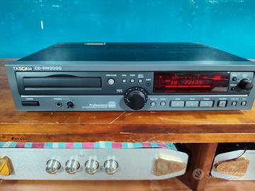 TASCAM CD R 200