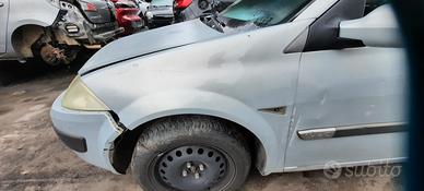 RENAULT MEGANE 2005 - PARAFANGO SINISTRO