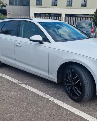 Audi A4 Avant 2.0 TDI 150 CV ultra S tronic Busine