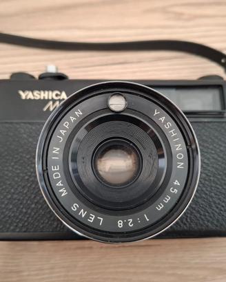Fotocamera a telemetro Yashica MG-1