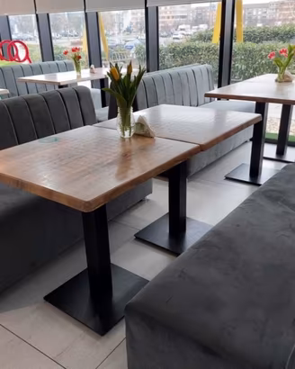 Tavolino per bar in legno e ferro