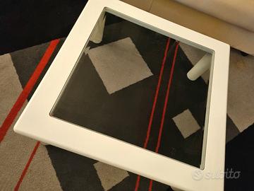 Tavolino da salotto con struttura in legno bianco 