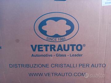 VETRO SCENDENTE LATO  GUIDATORE (FIAT 500L)