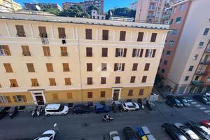 3 LOCALI A GENOVA